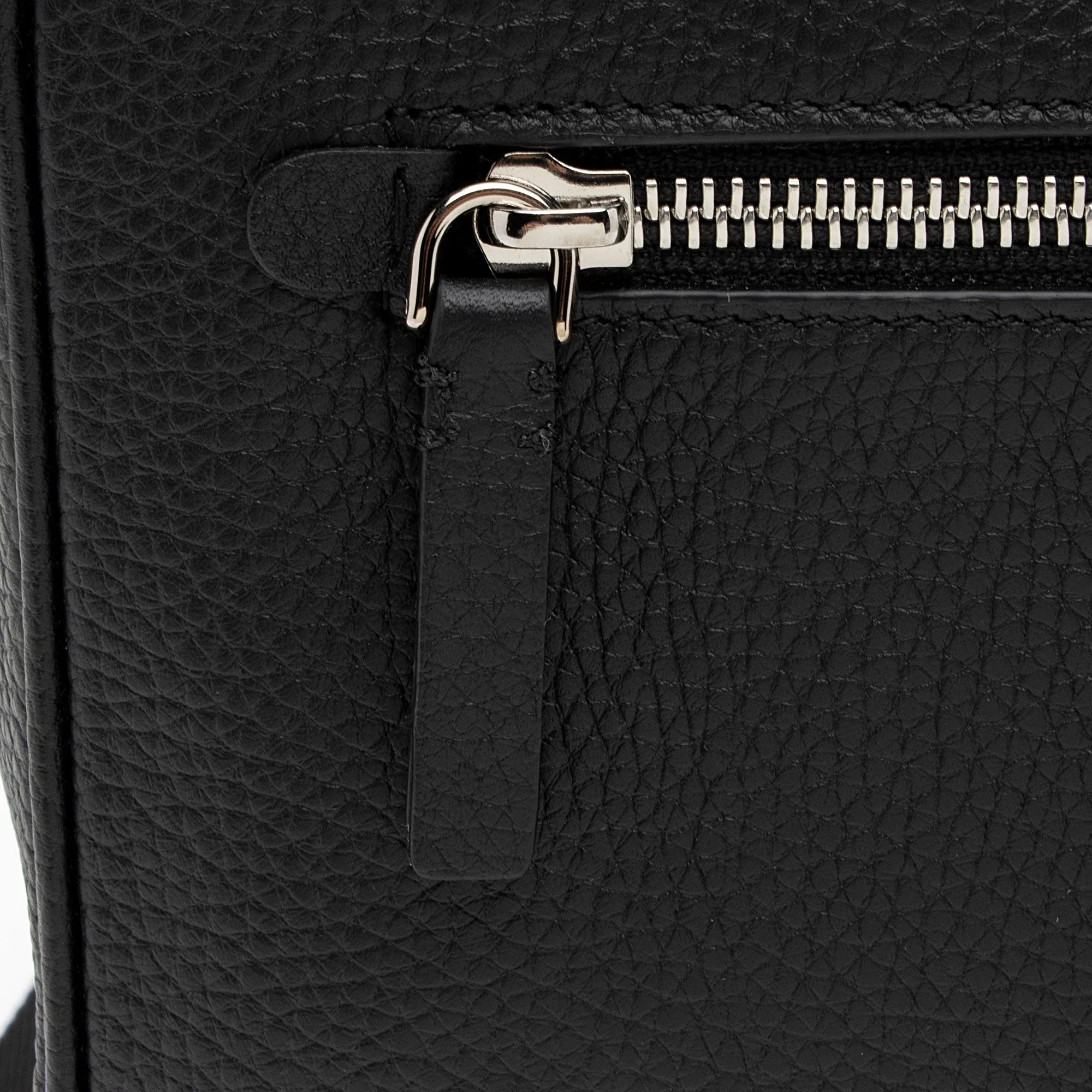 Burberry Leather Bruno Messenger Bag (SHF-GEHFL3)
