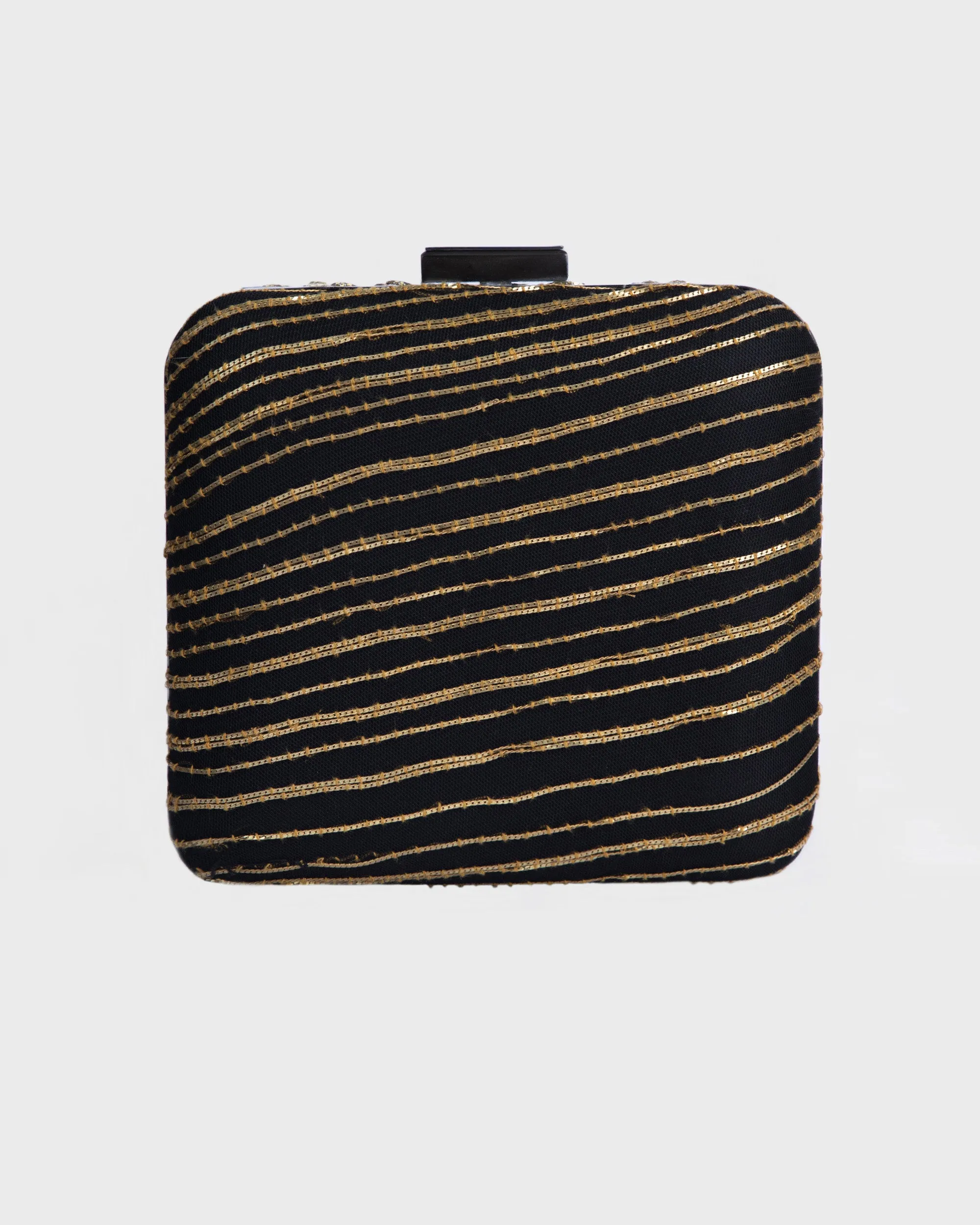 Clutch With Metallic Fringes